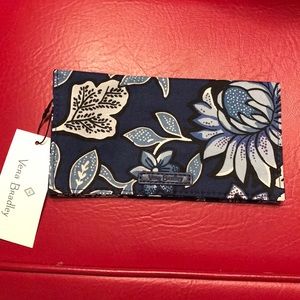 NWT Vera Bradley checkbook cover